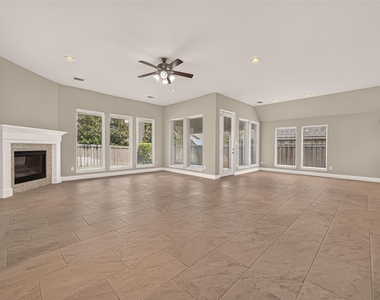 27124 Holtwood Grove Road - Photo Thumbnail 2