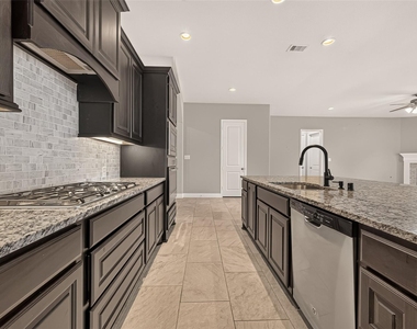 27124 Holtwood Grove Road - Photo Thumbnail 12