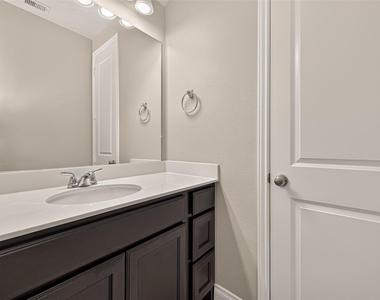27124 Holtwood Grove Road - Photo Thumbnail 16