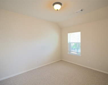 4810 Zachary Lane - Photo Thumbnail 22