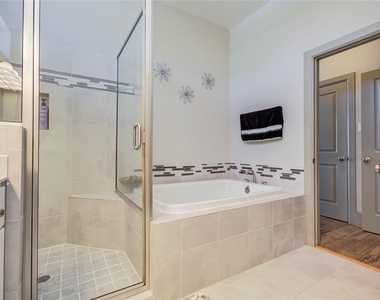 3104 Mitchell Landing Court - Photo Thumbnail 36