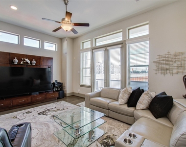 3104 Mitchell Landing Court - Photo Thumbnail 14