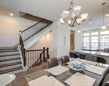 3104 Mitchell Landing Court - Photo Thumbnail 9