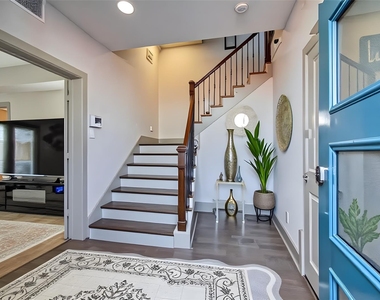 3104 Mitchell Landing Court - Photo Thumbnail 5