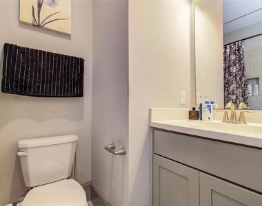 3104 Mitchell Landing Court - Photo Thumbnail 28