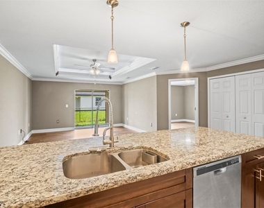1530 Gretchen Avenue S - Photo Thumbnail 6