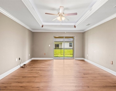 1530 Gretchen Avenue S - Photo Thumbnail 13