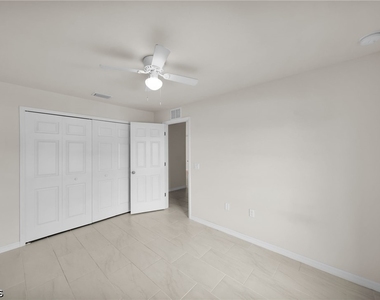 4106 Sw 7th Place - Photo Thumbnail 14