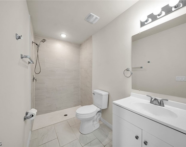 4106 Sw 7th Place - Photo Thumbnail 9