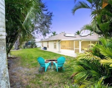 2304 Se 8th Terrace - Photo Thumbnail 19