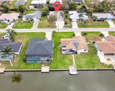 2304 Se 8th Terrace - Photo Thumbnail 24