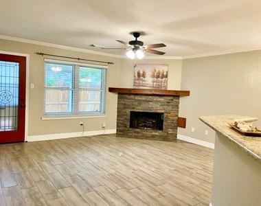 13506 Spring Court - Photo Thumbnail 5