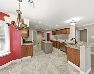 13506 Spring Court - Photo Thumbnail 9
