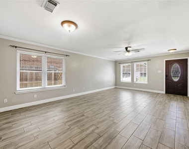 13506 Spring Court - Photo Thumbnail 4