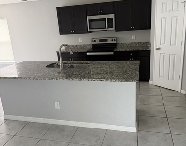 1424 Nw 4th Street - Photo Thumbnail 16
