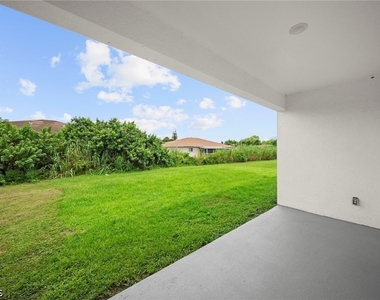 715 Homer Avenue S - Photo Thumbnail 20