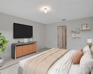 418 Pickford Avenue - Photo Thumbnail 8