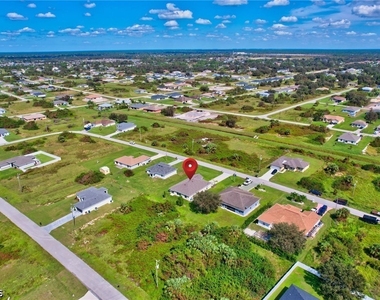 418 Pickford Avenue - Photo Thumbnail 19