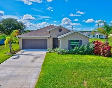 418 Pickford Avenue - Photo Thumbnail 3