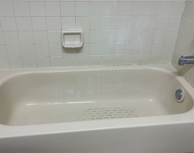 11060 Caravel Circle - Photo Thumbnail 23