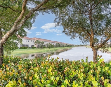 2740 Blossom Way - Photo Thumbnail 26