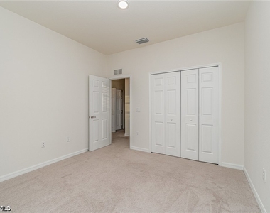 2740 Blossom Way - Photo Thumbnail 18