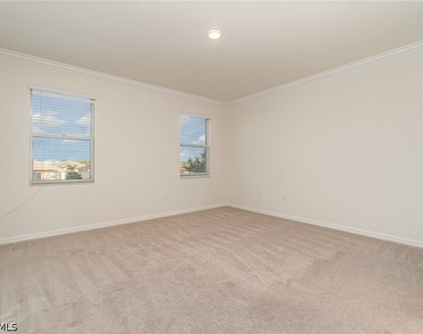 2740 Blossom Way - Photo Thumbnail 22