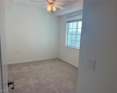 18411 Copperhead Court N - Photo Thumbnail 16
