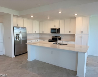 18411 Copperhead Court N - Photo Thumbnail 22