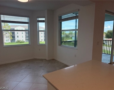 18411 Copperhead Court N - Photo Thumbnail 24