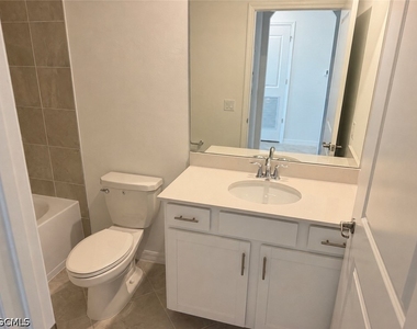18411 Copperhead Court N - Photo Thumbnail 13