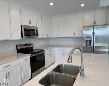 18411 Copperhead Court N - Photo Thumbnail 18