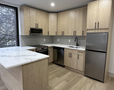 215 Main - Photo Thumbnail 5