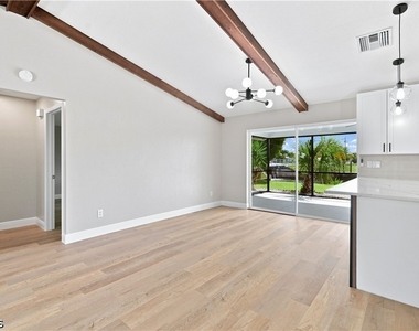 903 Se 20th Court - Photo Thumbnail 21