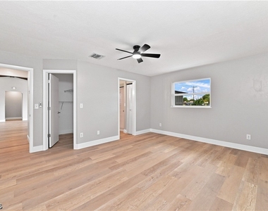 903 Se 20th Court - Photo Thumbnail 24