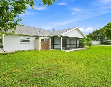 903 Se 20th Court - Photo Thumbnail 10