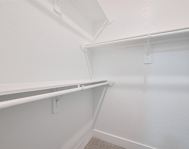 200 Catalina Cove Drive - Photo Thumbnail 29