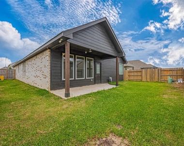 200 Catalina Cove Drive - Photo Thumbnail 40
