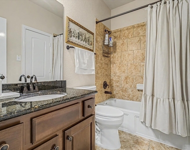 102 N Victoriana Circle - Photo Thumbnail 33