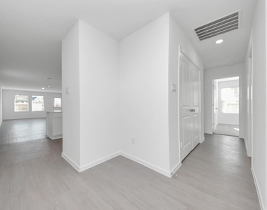 1031 Garnet Rain Circle - Photo Thumbnail 5