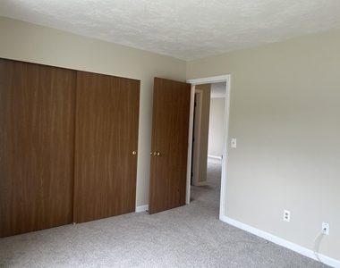 385 Huse - Photo Thumbnail 28