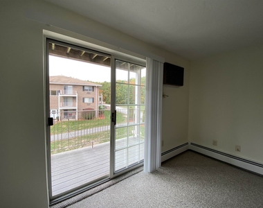 385 Huse - Photo Thumbnail 16