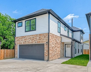 3127 Bolt Street - Photo Thumbnail 20