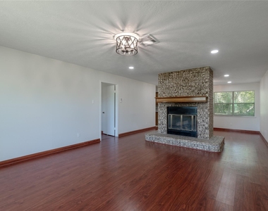 65 Paisano Lane - Photo Thumbnail 2