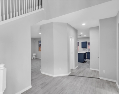 15834 Mountain Mist Trail - Photo Thumbnail 4