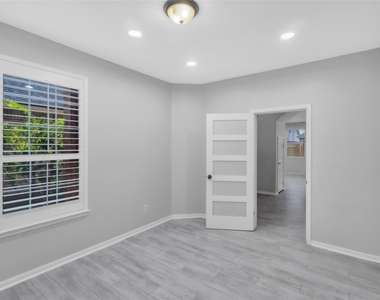 15834 Mountain Mist Trail - Photo Thumbnail 8