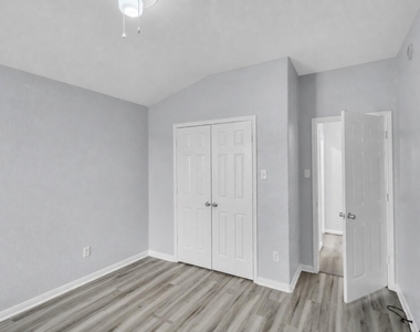 15834 Mountain Mist Trail - Photo Thumbnail 27