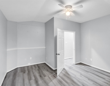 15834 Mountain Mist Trail - Photo Thumbnail 21