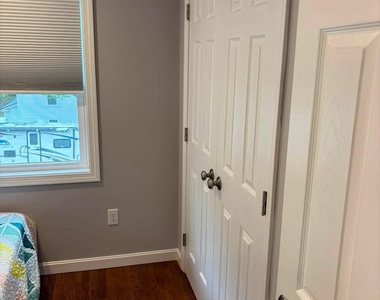 61 Sheridan - Photo Thumbnail 8