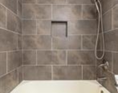 3900 Woodchase Drive - Photo Thumbnail 13